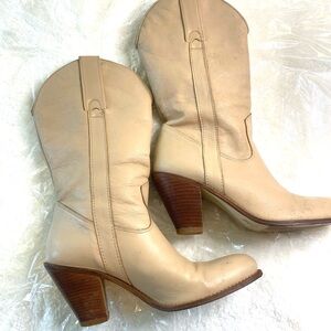 Chic Cream Leather Ankle Booties